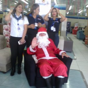 Papai Noel de barba artificial, papai noel com barba postiça, papai noel